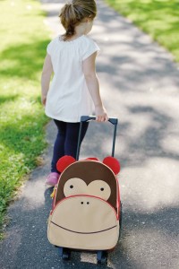 Kid pull-along suitcase